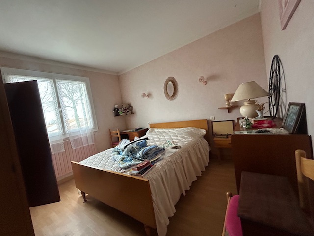 Maison 3 chambres proche commodités et commerces à remettre au goût du jour