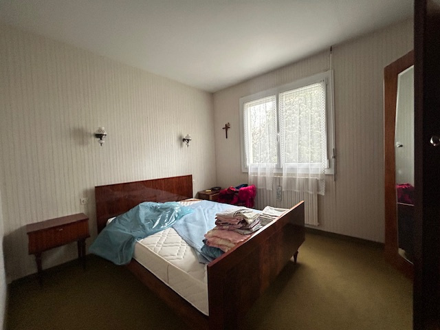 Maison 3 chambres proche commodités et commerces à remettre au goût du jour