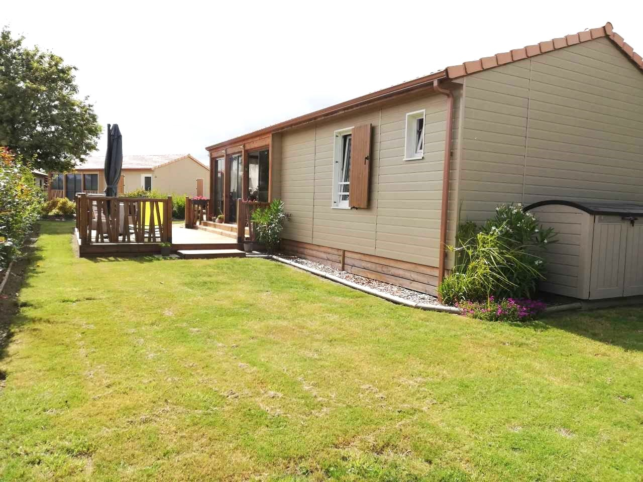 CHALET , 3 chambres, 2 salles d'eau sur parcelle de 400m2