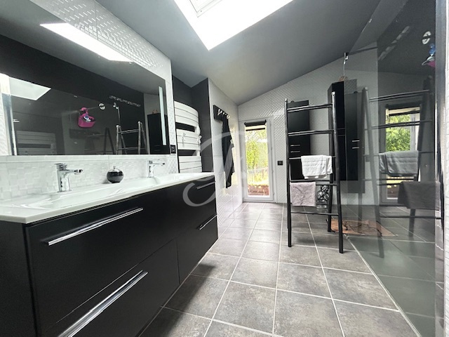 Maison longère 5 pièces 157 m2 avec 6000m2 de terrain