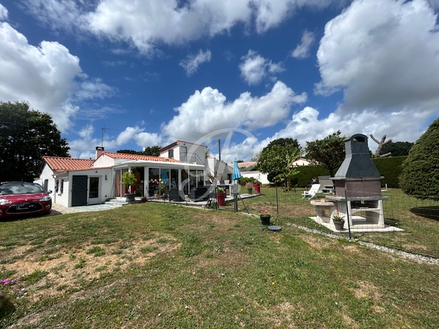 Maison longère 5 pièces 157 m2 avec 6000m2 de terrain